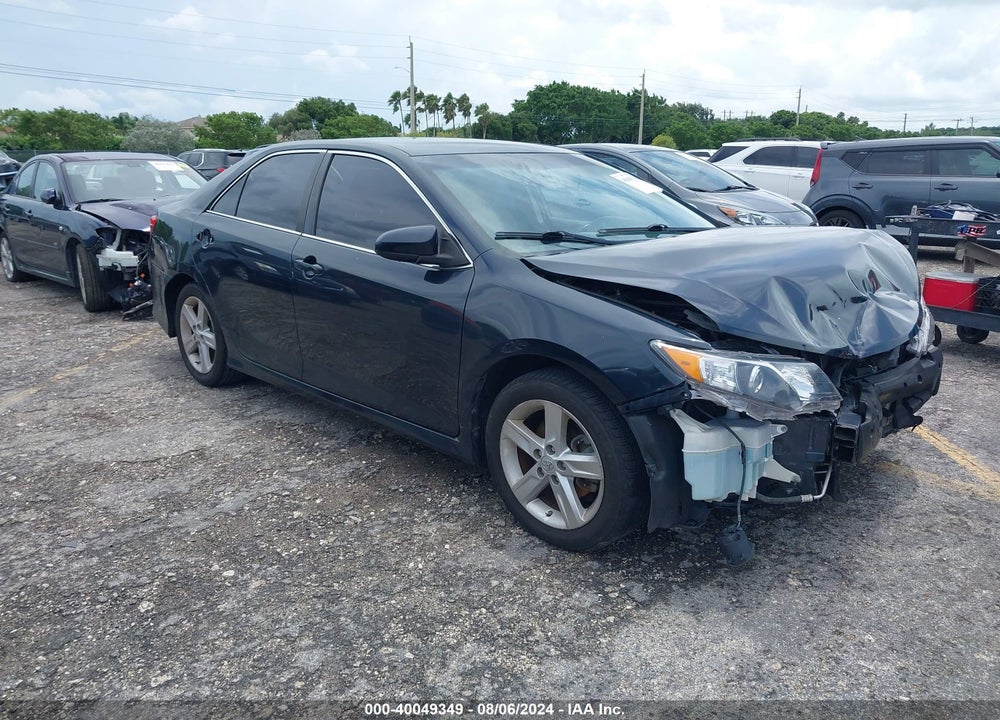2014 TOYOTA CAMRY SE VIN: 4T1BF1FK9EU461277