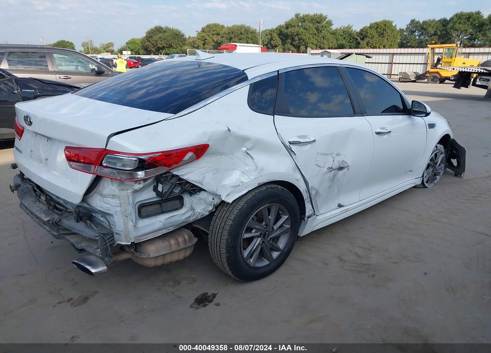 2020 KIA OPTIMA LX VIN: 5XXGT4L32LG392324