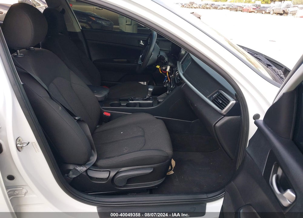2020 KIA OPTIMA LX VIN: 5XXGT4L32LG392324
