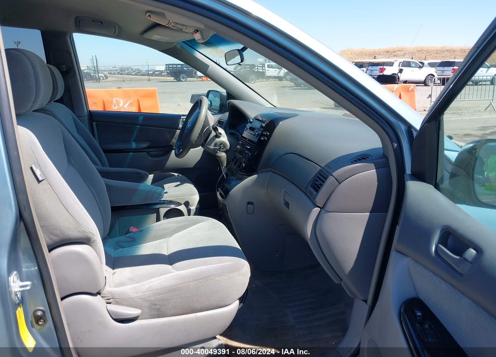 2005 TOYOTA SIENNA LE VIN: 5TDZA23C65S372517
