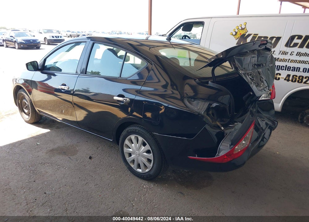 2018 NISSAN VERSA 1.6 SV VIN: 3N1CN7AP1JL858801
