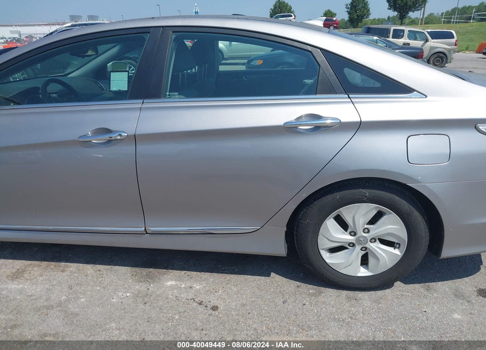 2014 HYUNDAI SONATA HYBRID VIN: KMHEC4A45EA108200