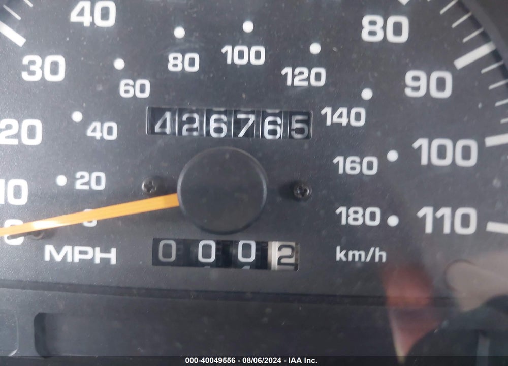 1998 TOYOTA 4RUNNER SR5 V6 LIMITED VIN: JT3GN87R7W0058820