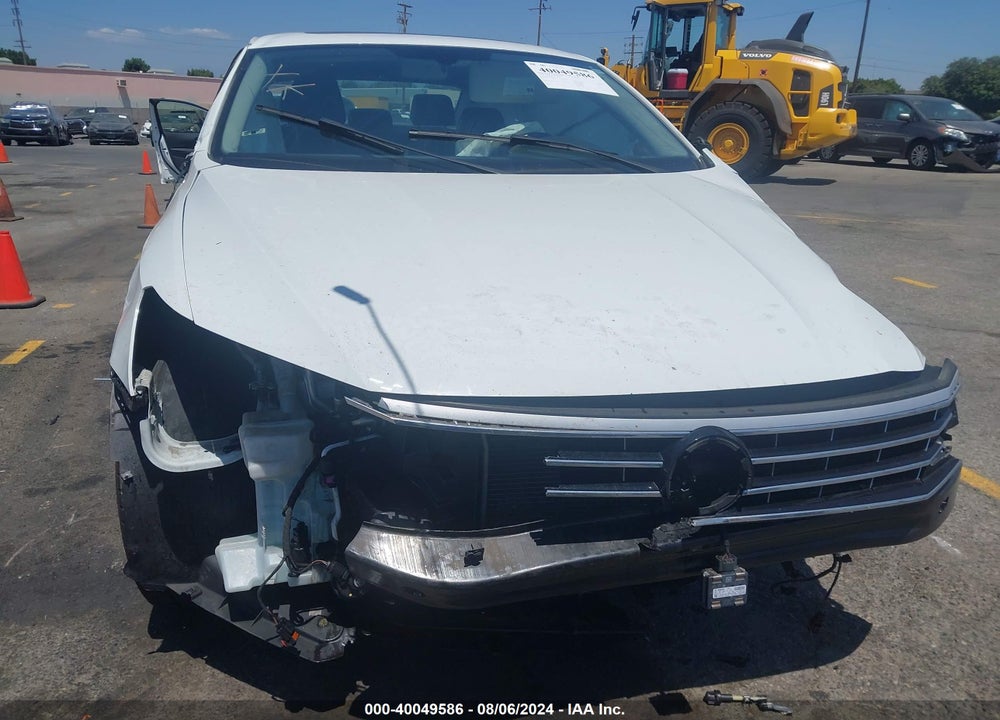 2018 VOLKSWAGEN PASSAT 2.0T SE VIN: 1VWBA7A32JC005513