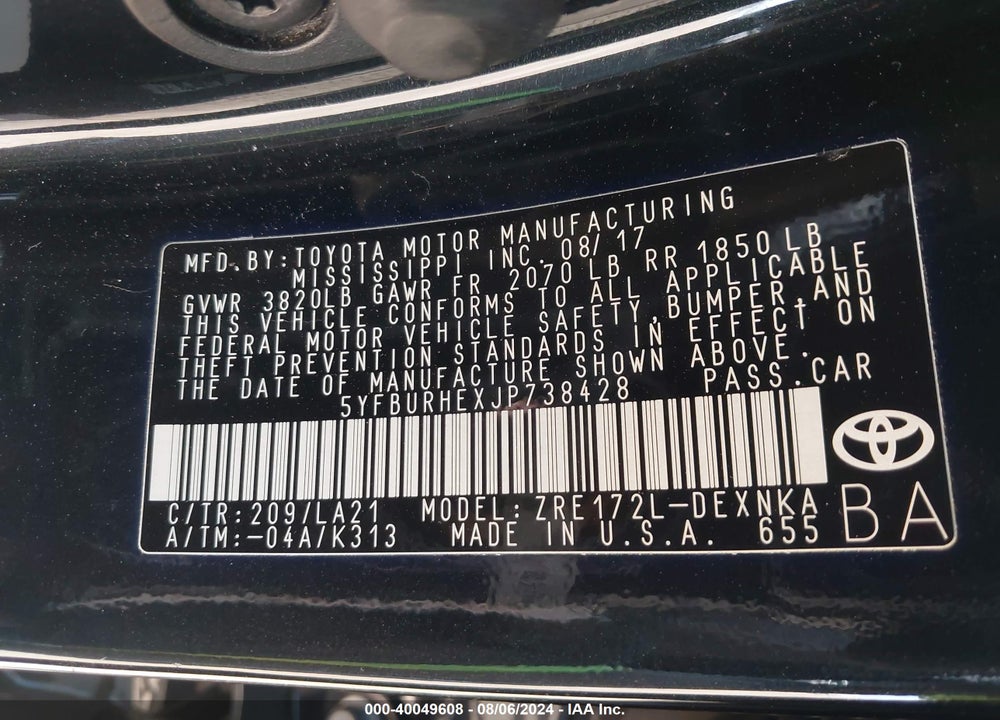 2018 TOYOTA COROLLA XLE VIN: 5YFBURHEXJP738428