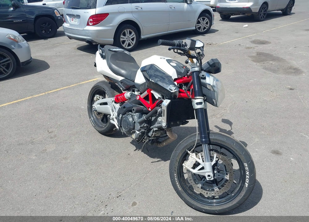 2014 APRILIA SHIVER 750 VIN: ZD4RAC011ES000717