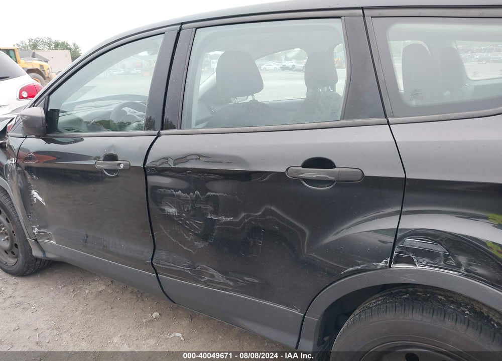 2015 FORD ESCAPE S VIN: 1FMCU0F77FUA15954