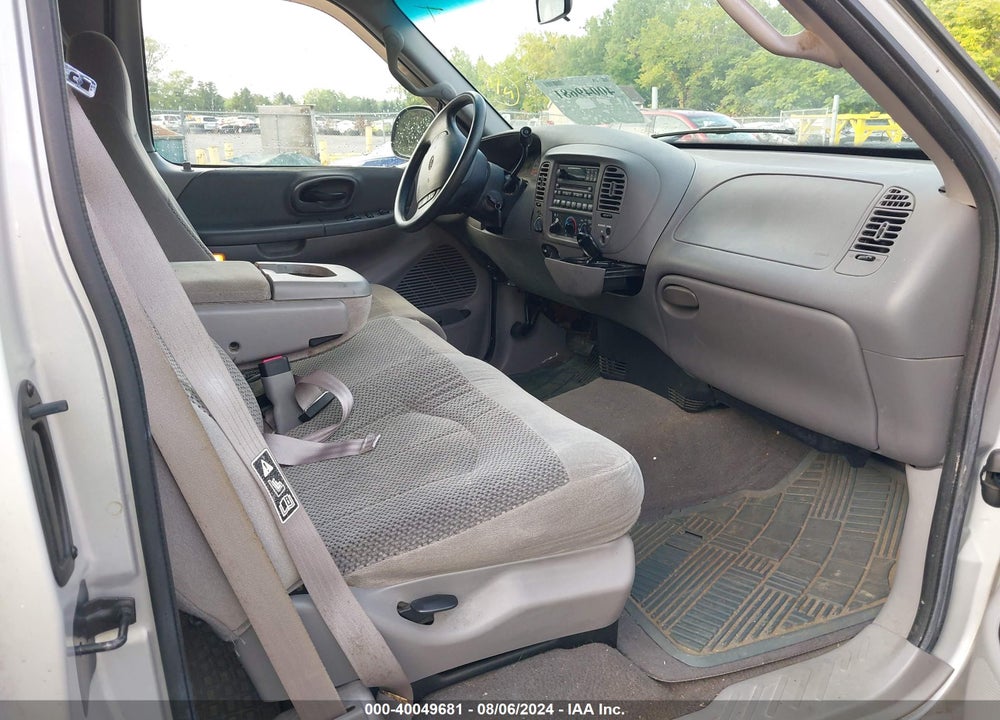 2000 FORD F-150 LARIAT/WORK SERIES/XL/XLT VIN: 1FTRX18L5YNB10810
