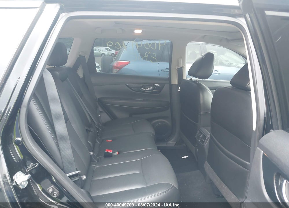 2017 NISSAN ROGUE SL VIN: 5N1AT2MT2HC856269