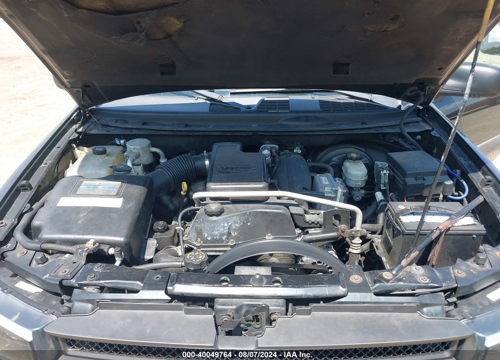 2004 CHEVROLET TRAILBLAZER LS VIN: 1GNDS13S242439653