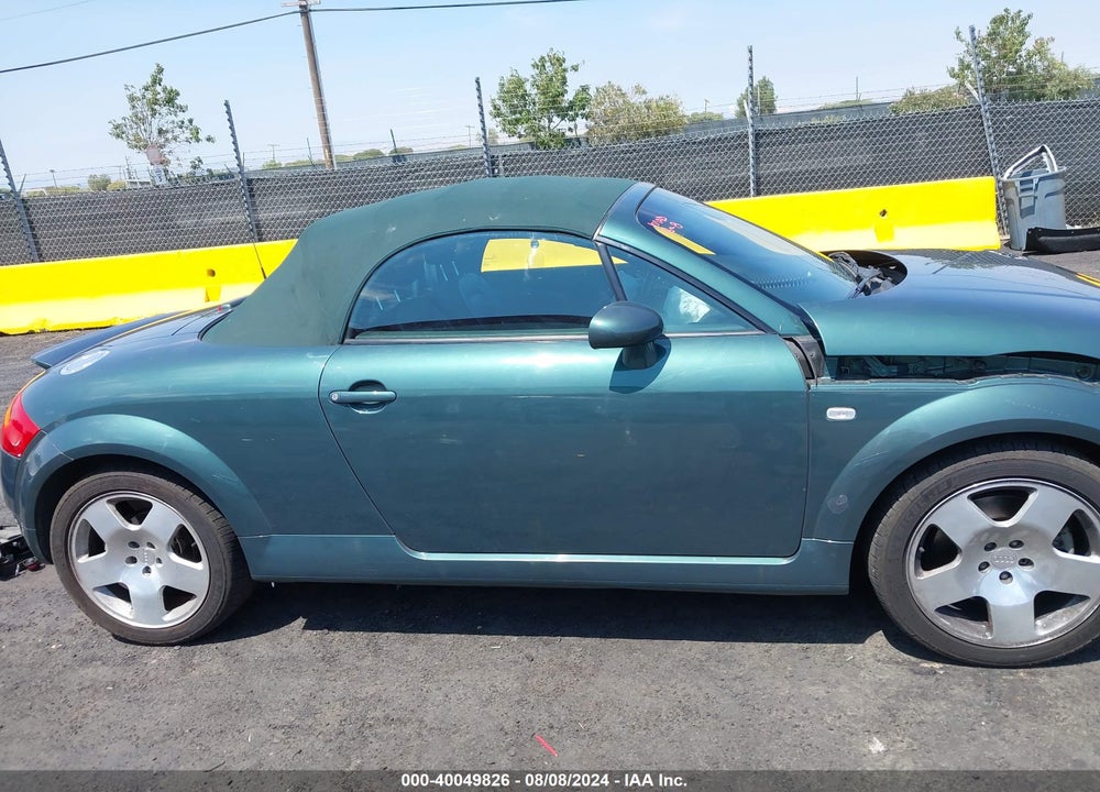 2001 AUDI TT VIN: TRUUT28N811030661
