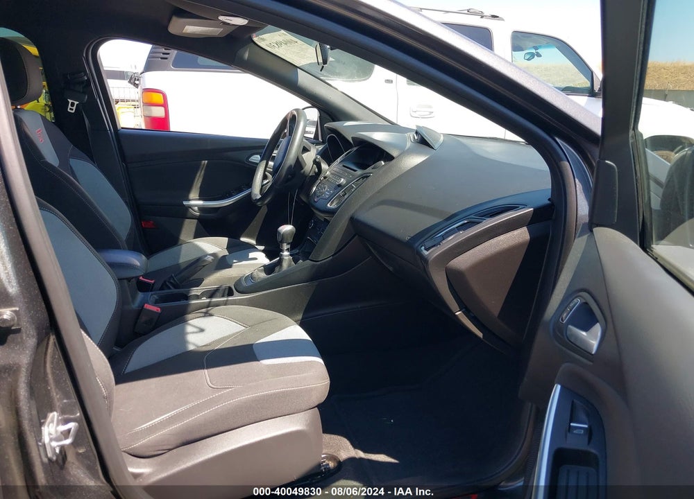 2017 FORD FOCUS ST VIN: 1FADP3L9XHL284794
