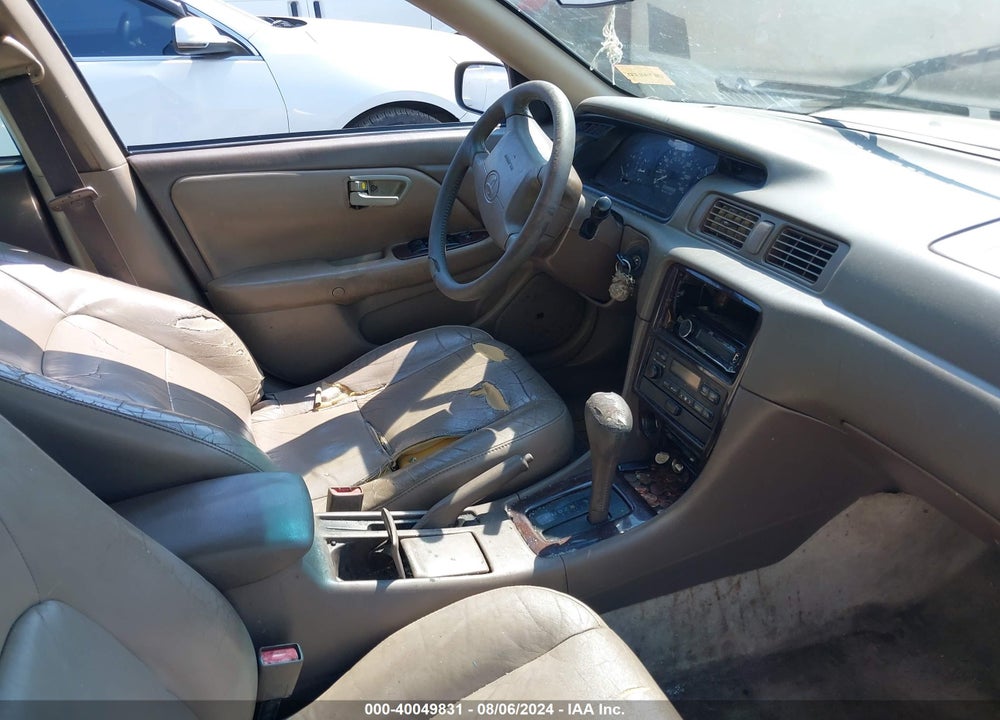 2001 TOYOTA CAMRY XLE V6 VIN: 4T1BF28K51U126174