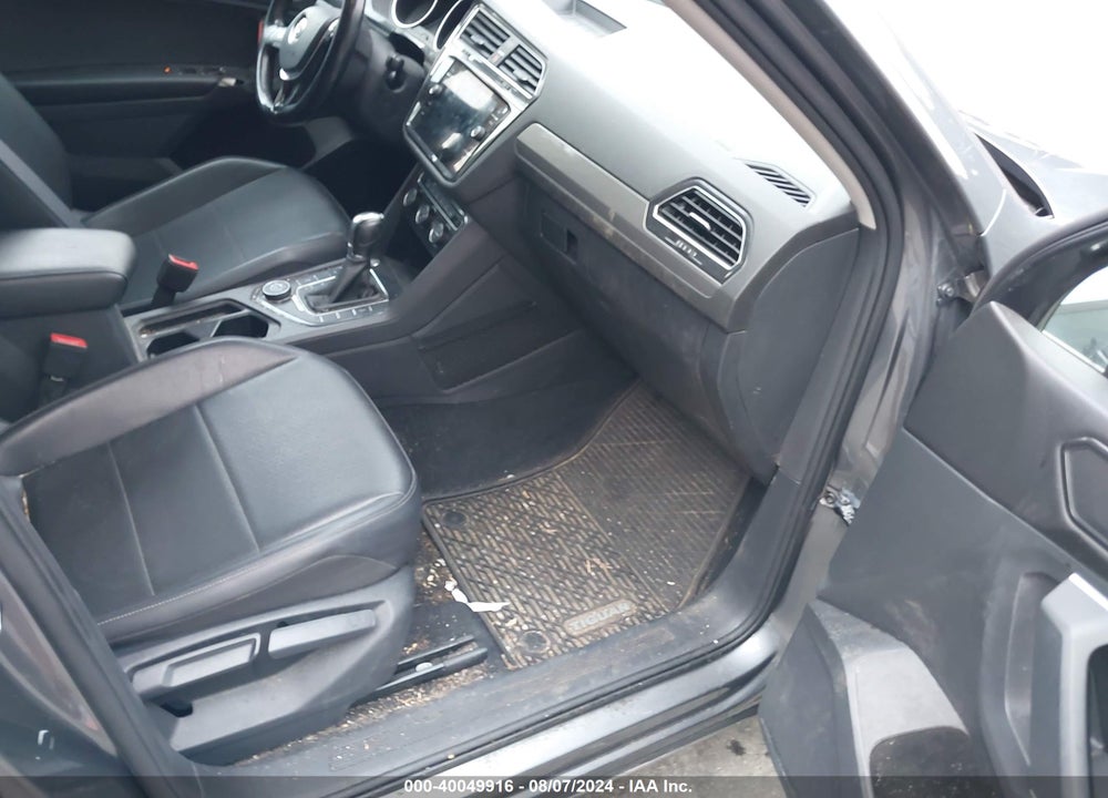 2018 VOLKSWAGEN TIGUAN 2.0T SE/2.0T SEL VIN: 3VV2B7AX2JM024968