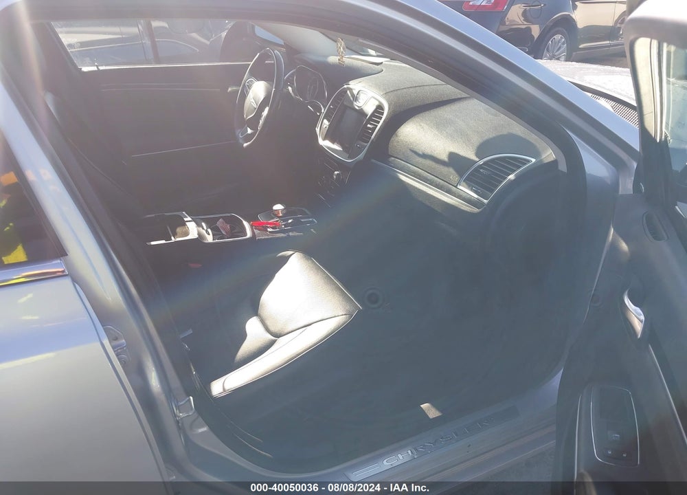 2020 CHRYSLER 300 LIMITED VIN: 2C3CCAEG9LH102871