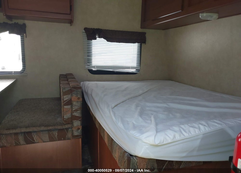 2014 SALEM OTHER VIN: 4X4TSMV16ER403400