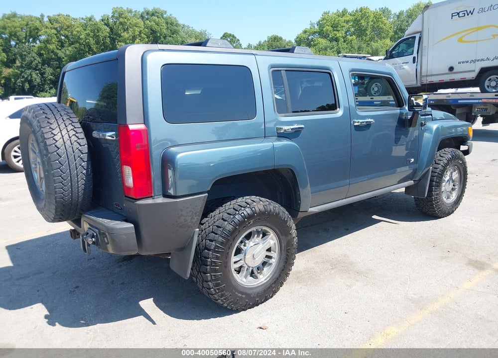 2007 HUMMER H3 SUV VIN: 5GTDN13E578210128
