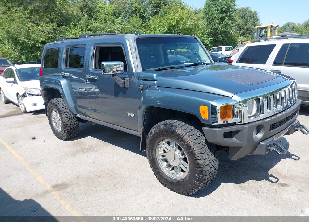 2007 HUMMER H3 SUV VIN: 5GTDN13E578210128