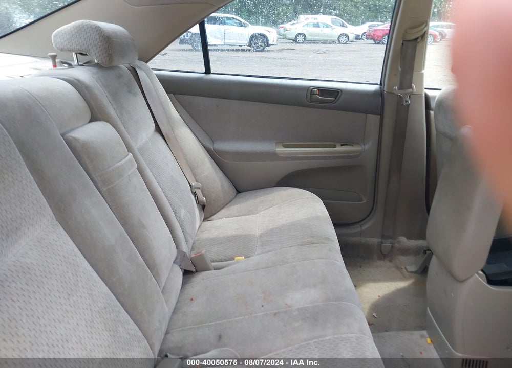 2002 TOYOTA CAMRY LE VIN: 4T1BE32K22U573418