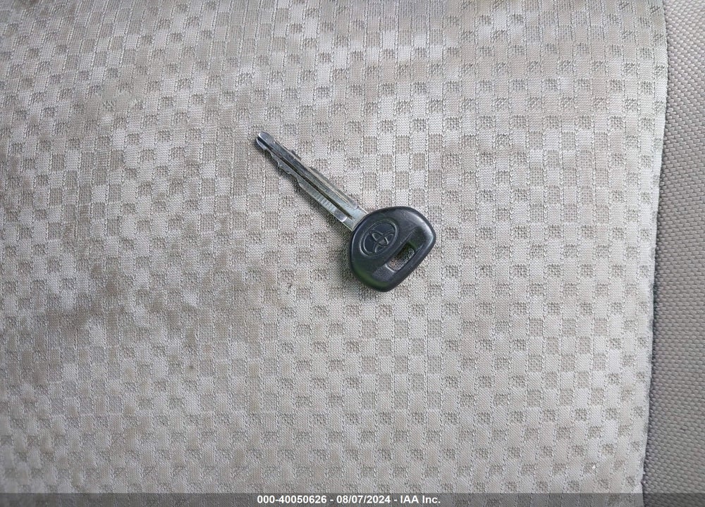 2008 TOYOTA RAV4 VIN: JTMZD33VX85100061