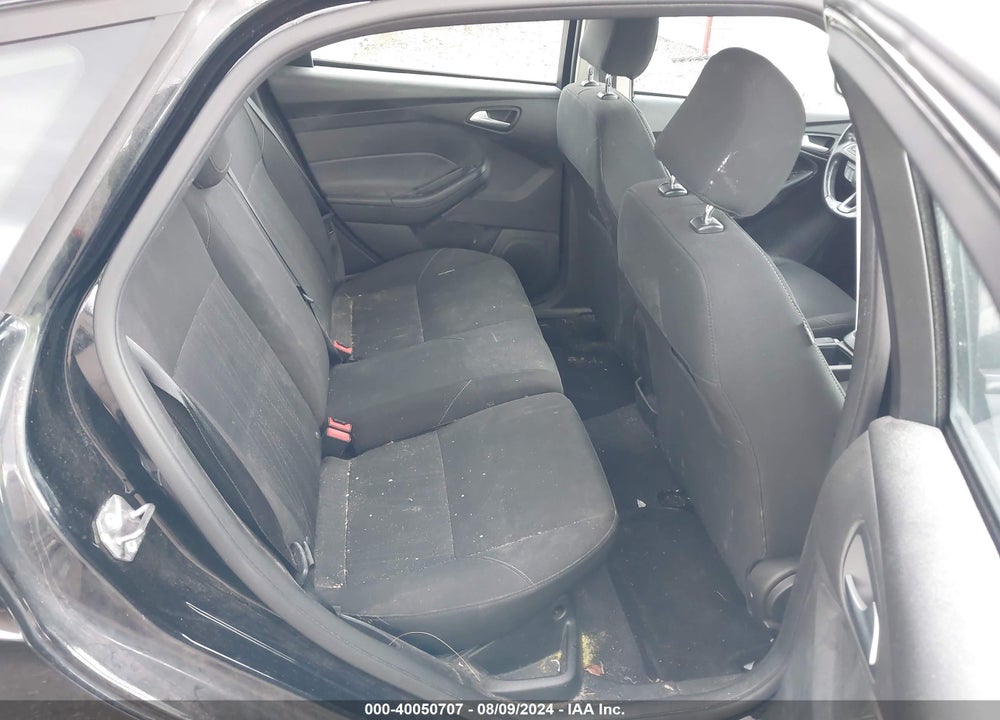 2016 FORD FOCUS SE VIN: 1FADP3K25GL243508