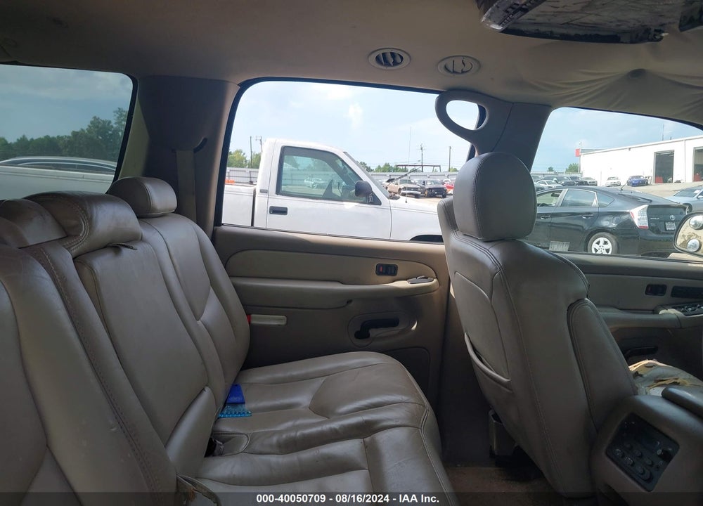 2003 CHEVROLET SUBURBAN 1500 LT VIN: 3GNEC16Z73G215925
