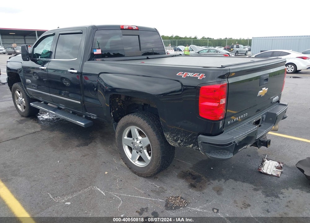 2015 CHEVROLET SILVERADO 2500HD HIGH COUNTRY VIN: 1GC1KXE81FF677215