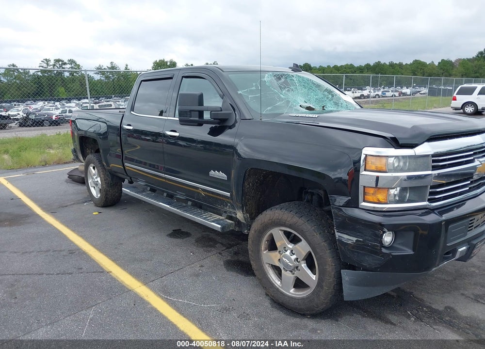 2015 CHEVROLET SILVERADO 2500HD HIGH COUNTRY VIN: 1GC1KXE81FF677215