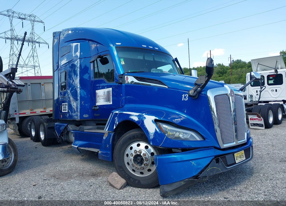 2022 KENWORTH T680 VIN: 1XKYD49X3NJ150401
