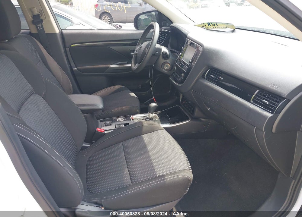 2019 MITSUBISHI OUTLANDER ES VIN: JA4AZ3A3XKZ005817