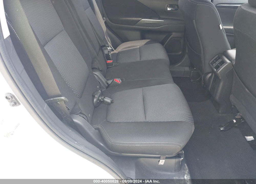 2019 MITSUBISHI OUTLANDER ES VIN: JA4AZ3A3XKZ005817
