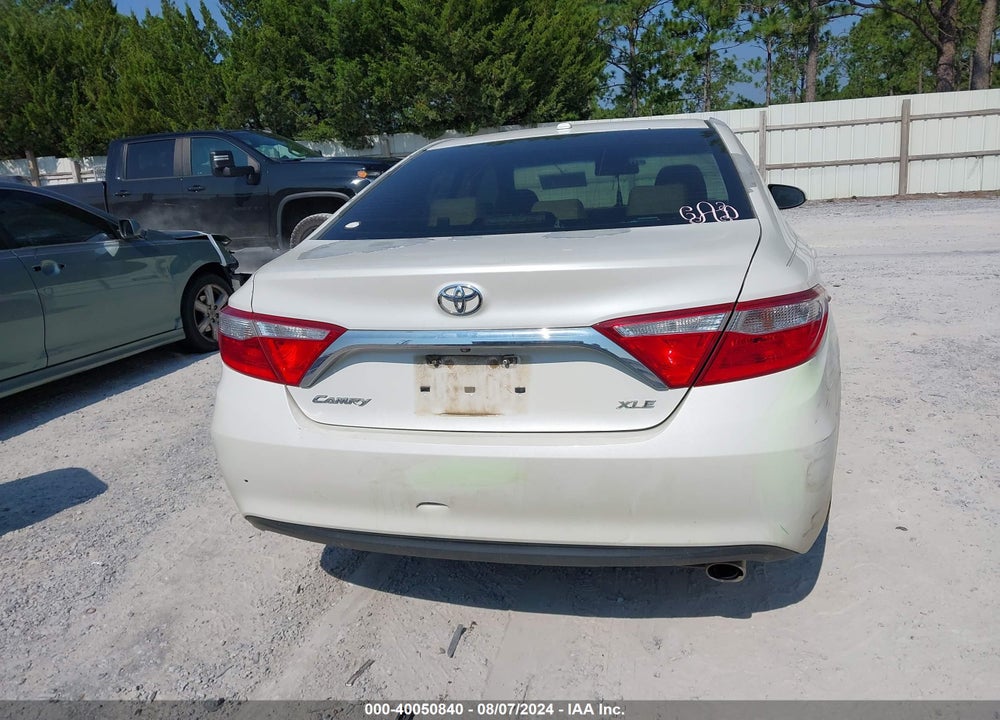 2015 TOYOTA CAMRY XLE VIN: 4T1BF1FK5FU057555