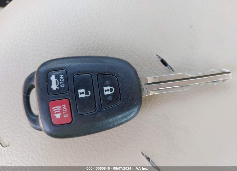 2015 TOYOTA CAMRY XLE VIN: 4T1BF1FK5FU057555