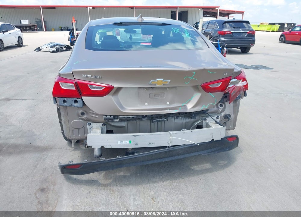 2018 CHEVROLET MALIBU LT VIN: 1G1ZD5ST8JF225130
