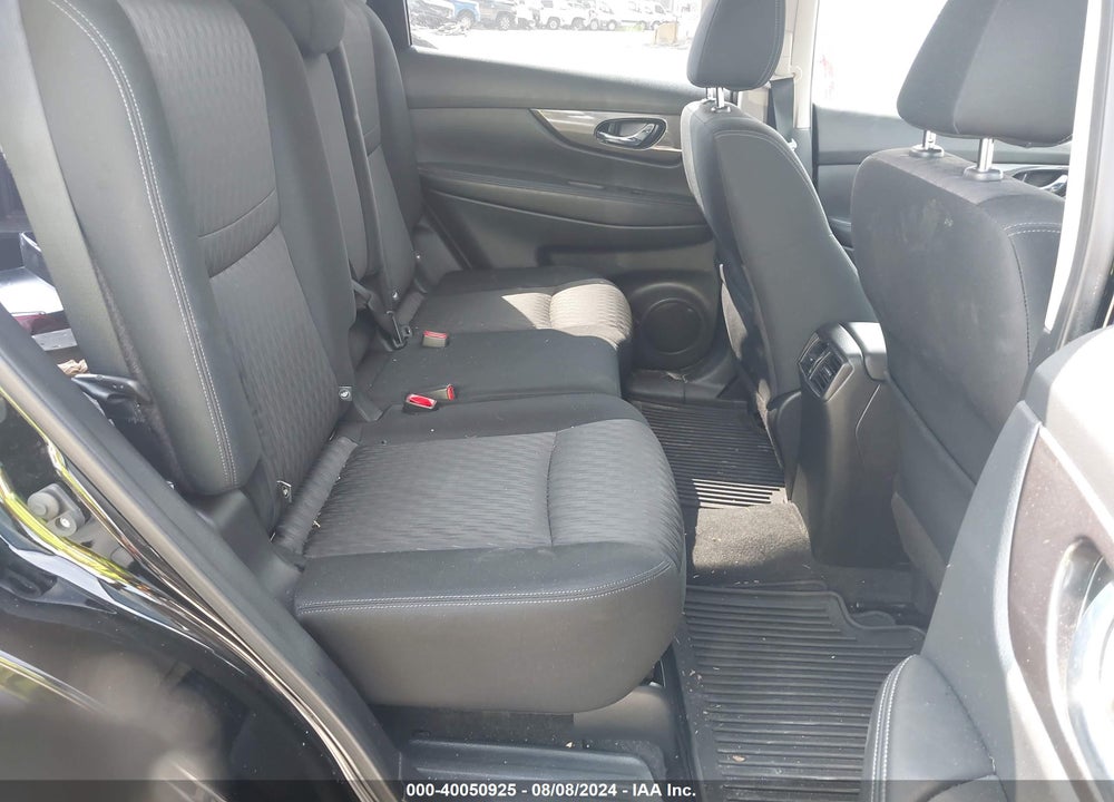 2019 NISSAN ROGUE SV VIN: JN8AT2MT8KW265121