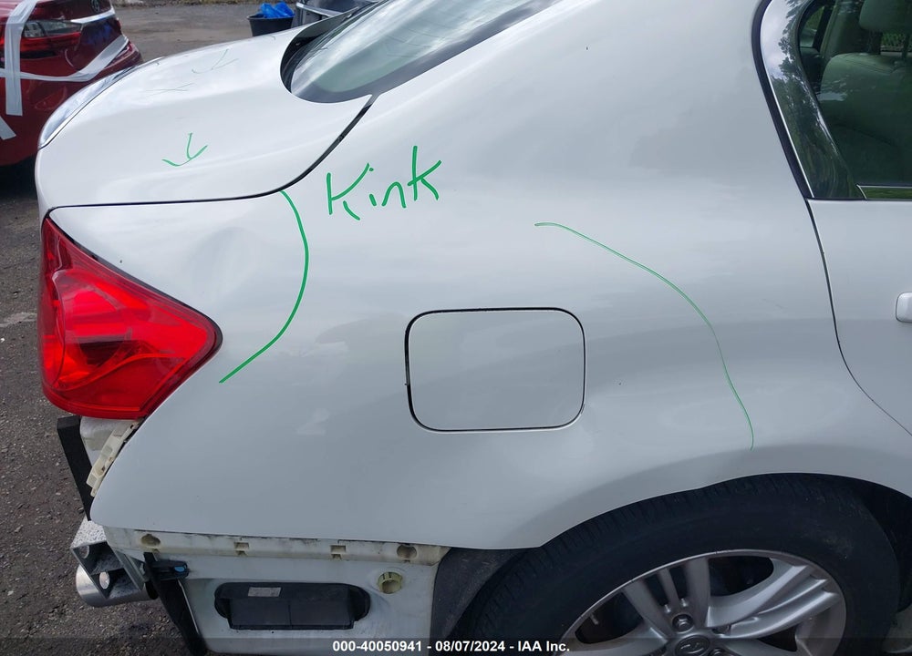 2015 INFINITI Q40 VIN: JN1CV6AR3FM650136