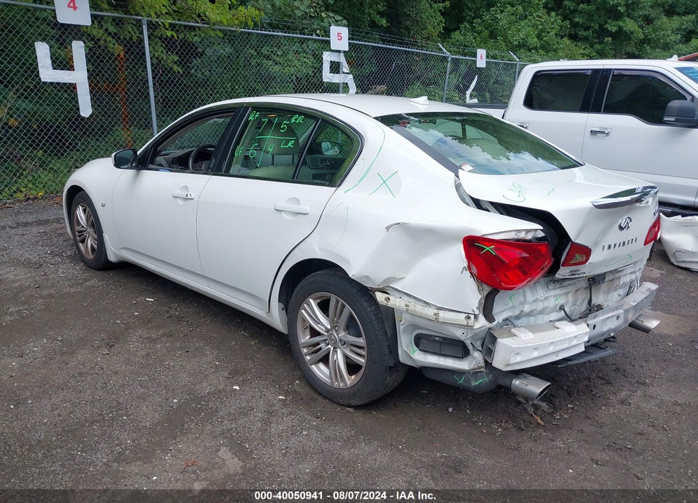 2015 INFINITI Q40 VIN: JN1CV6AR3FM650136