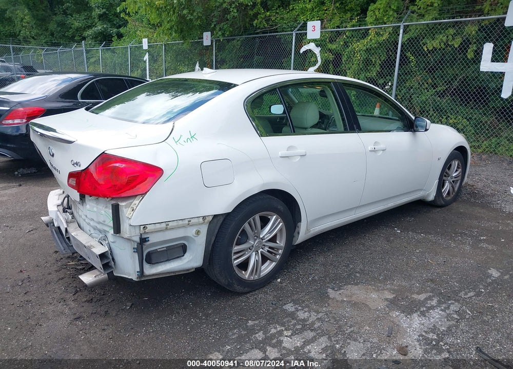2015 INFINITI Q40 VIN: JN1CV6AR3FM650136