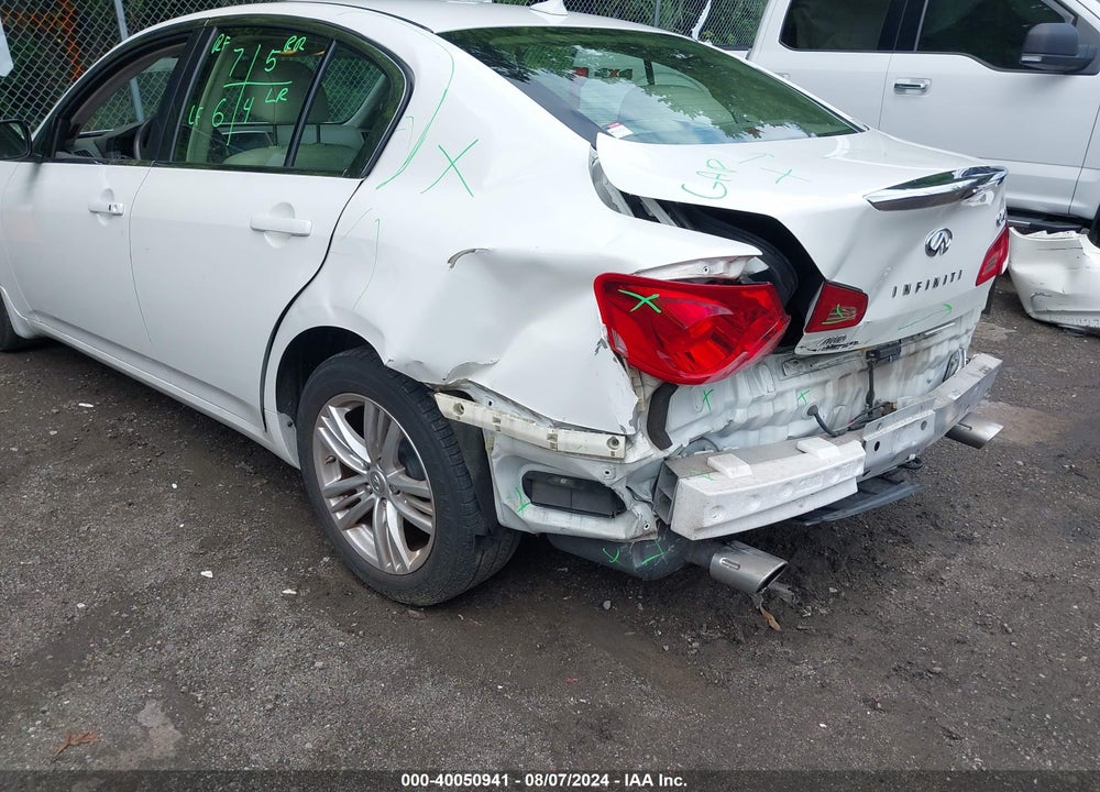 2015 INFINITI Q40 VIN: JN1CV6AR3FM650136