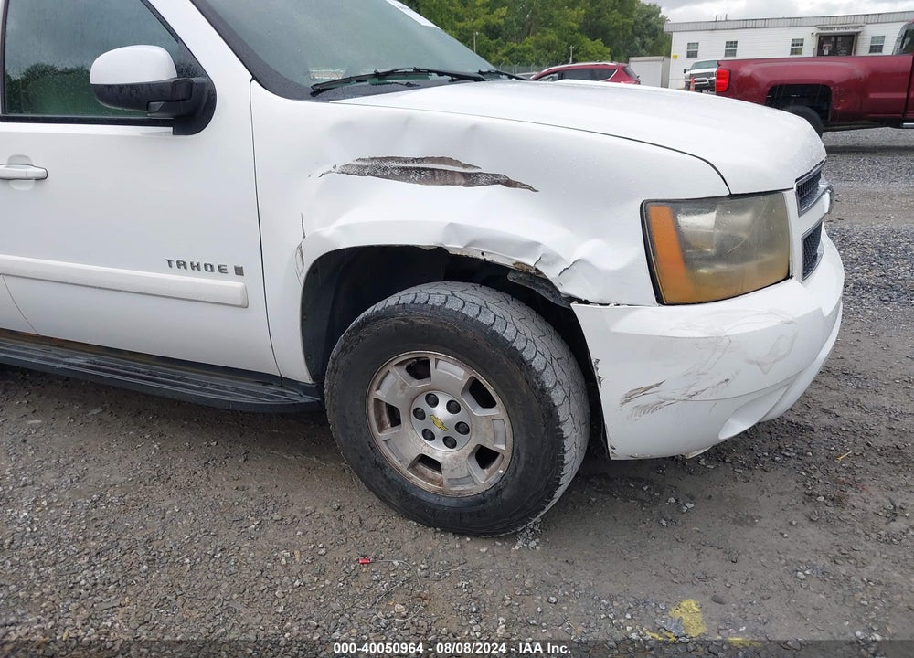 2007 CHEVROLET TAHOE LT VIN: 1GNFK13057R242074