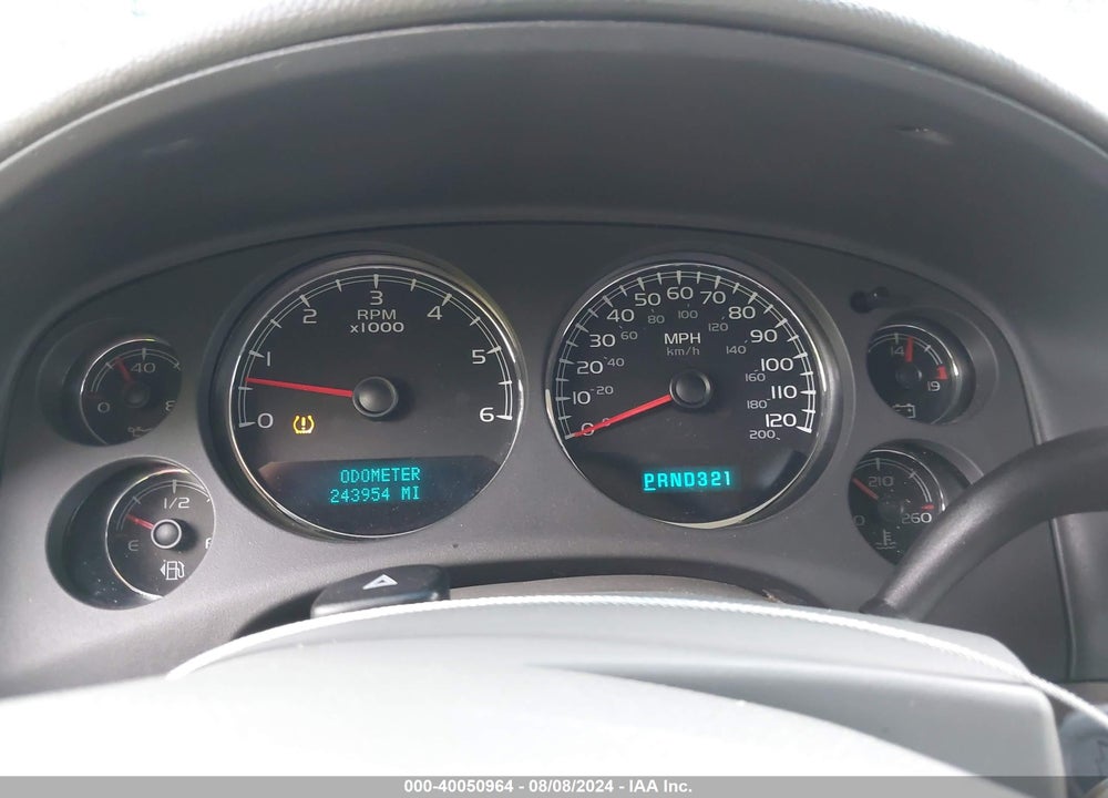 2007 CHEVROLET TAHOE LT VIN: 1GNFK13057R242074