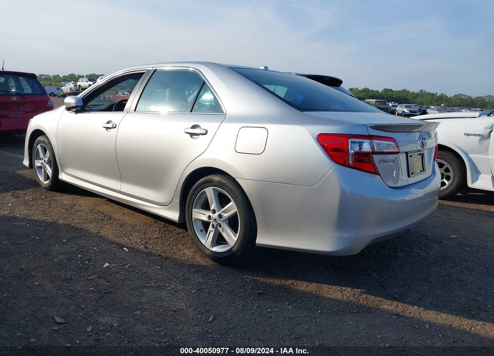 2012 TOYOTA CAMRY SE VIN: 4T1BF1FK1CU143358