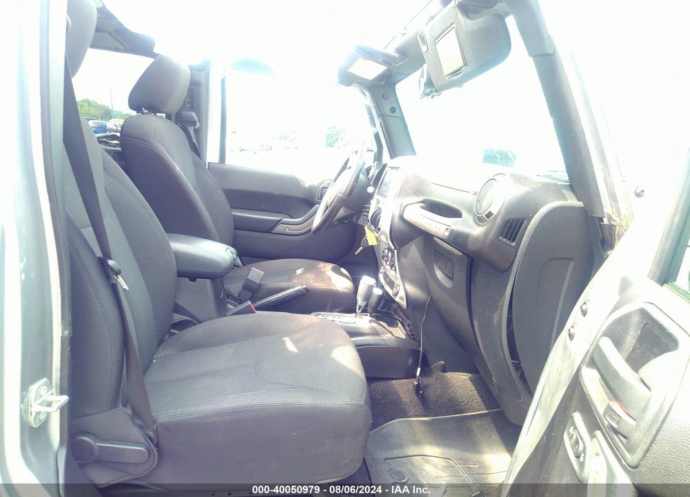 2016 JEEP WRANGLER UNLIMITED SPORT VIN: 1C4BJWDG8GL158448
