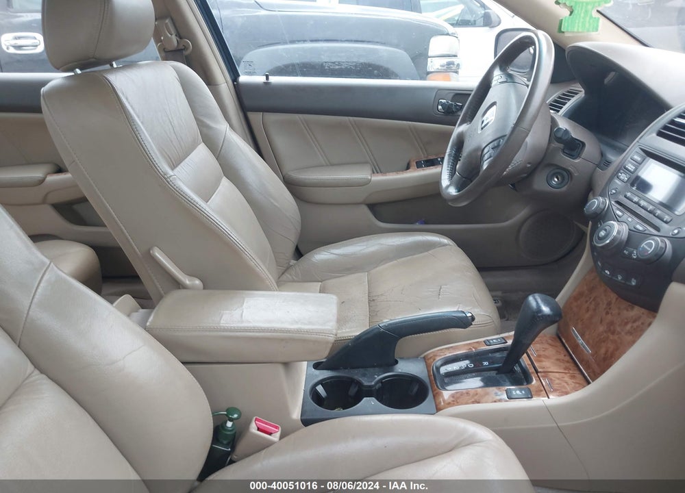 2005 HONDA ACCORD 2.4 EX VIN: 1HGCM56825A124270