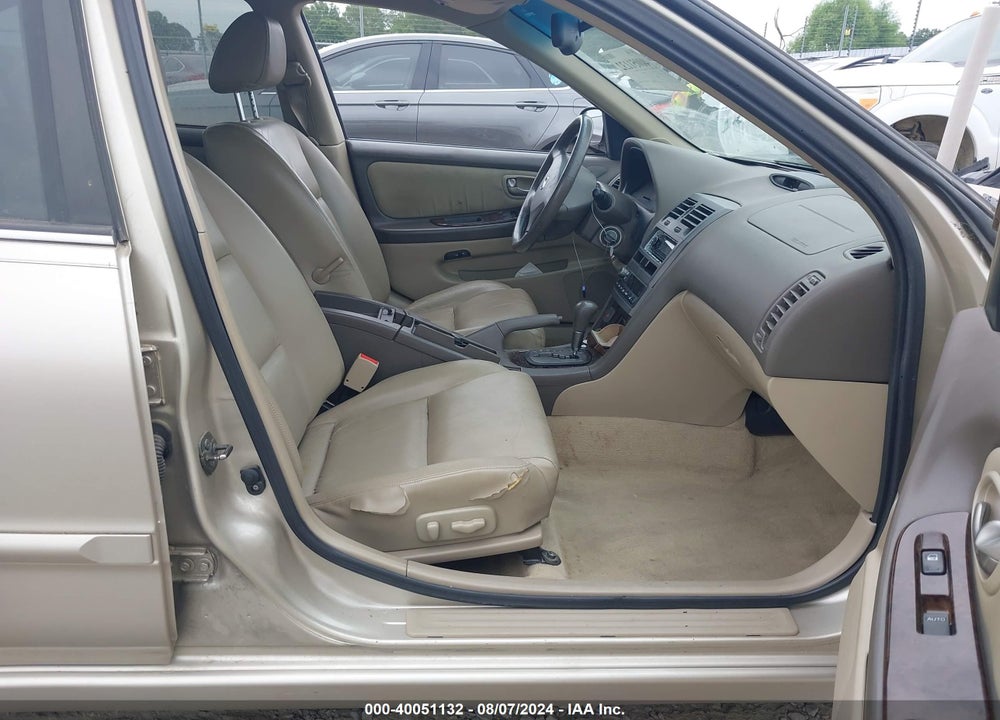 2002 NISSAN MAXIMA GLE VIN: JN1DA31D02T444937