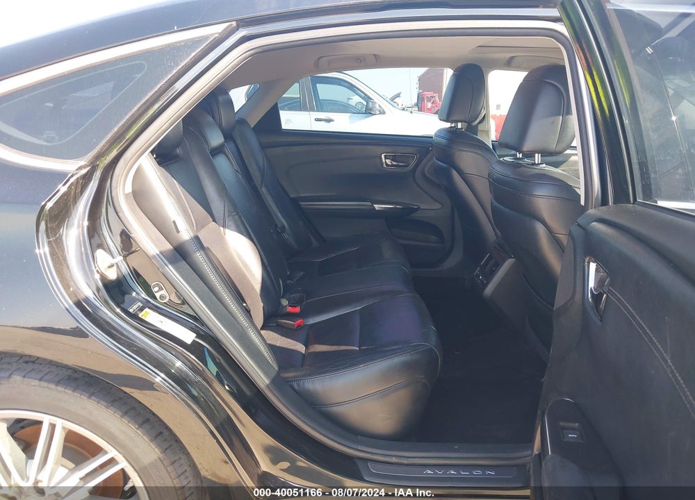 2014 TOYOTA AVALON LIMITED VIN: 4T1BK1EB9EU130440