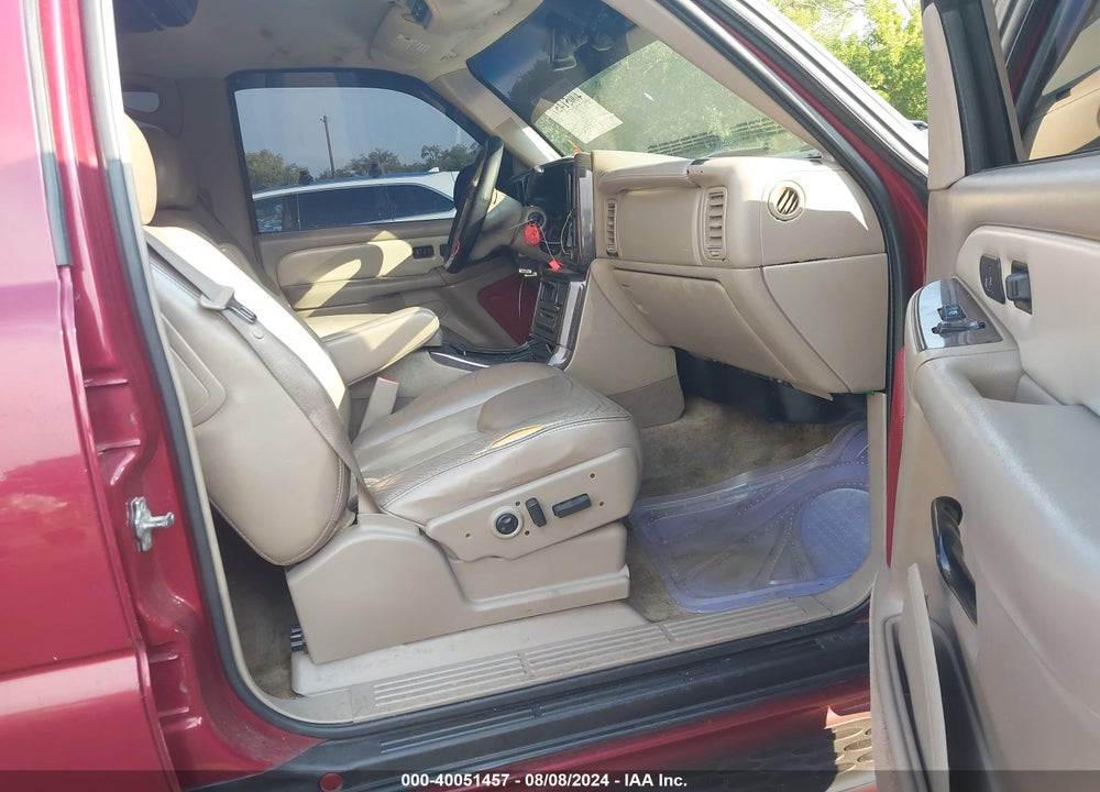 2004 GMC YUKON DENALI VIN: 1GKEK63U04J282467