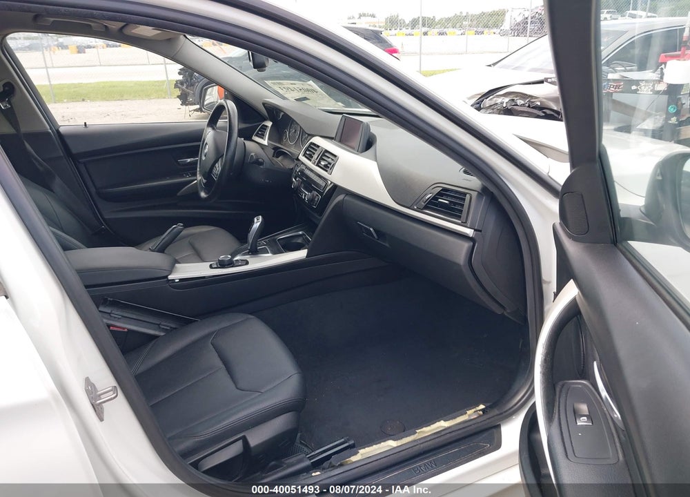 2018 BMW 320I XDRIVE VIN: WBA8A3C50JA489694
