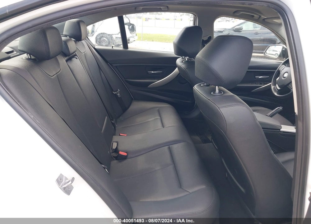 2018 BMW 320I XDRIVE VIN: WBA8A3C50JA489694