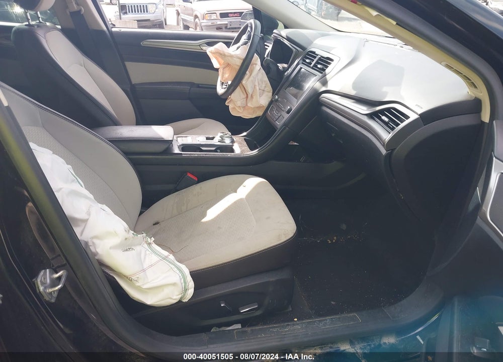 2019 FORD FUSION SE VIN: 3FA6P0HD2KR214509